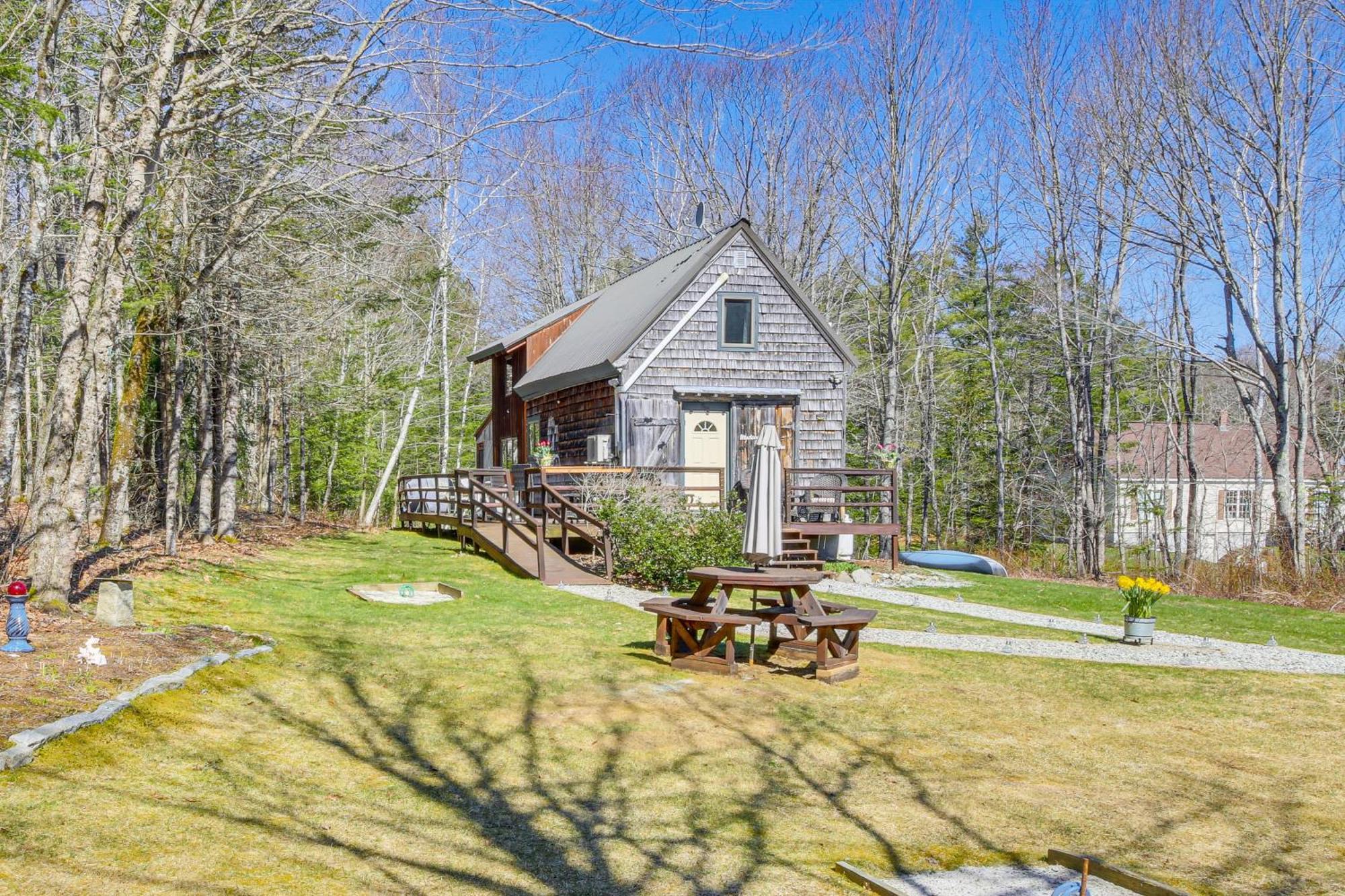 Rustic Searsport Cabin Loft And Sunroom On 10 Acres ภายนอก รูปภาพ